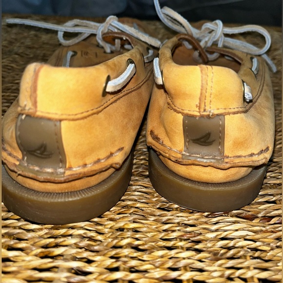 Woman’s Sperry Topsiders 🌵8.5 - Picture 5 of 9